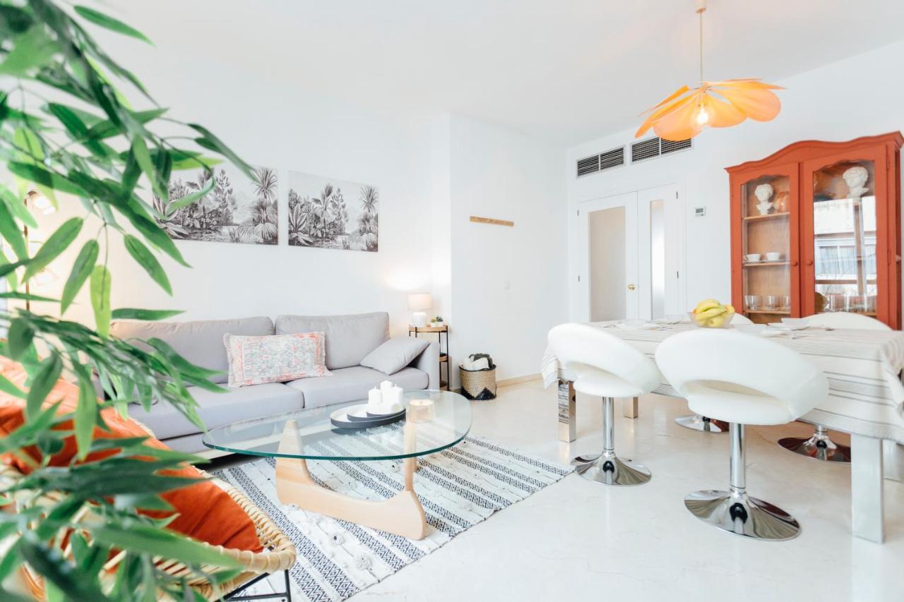 Appartamento Reformed And Bright- 2Bdr 1Bth- Nervion Siviglia Esterno foto