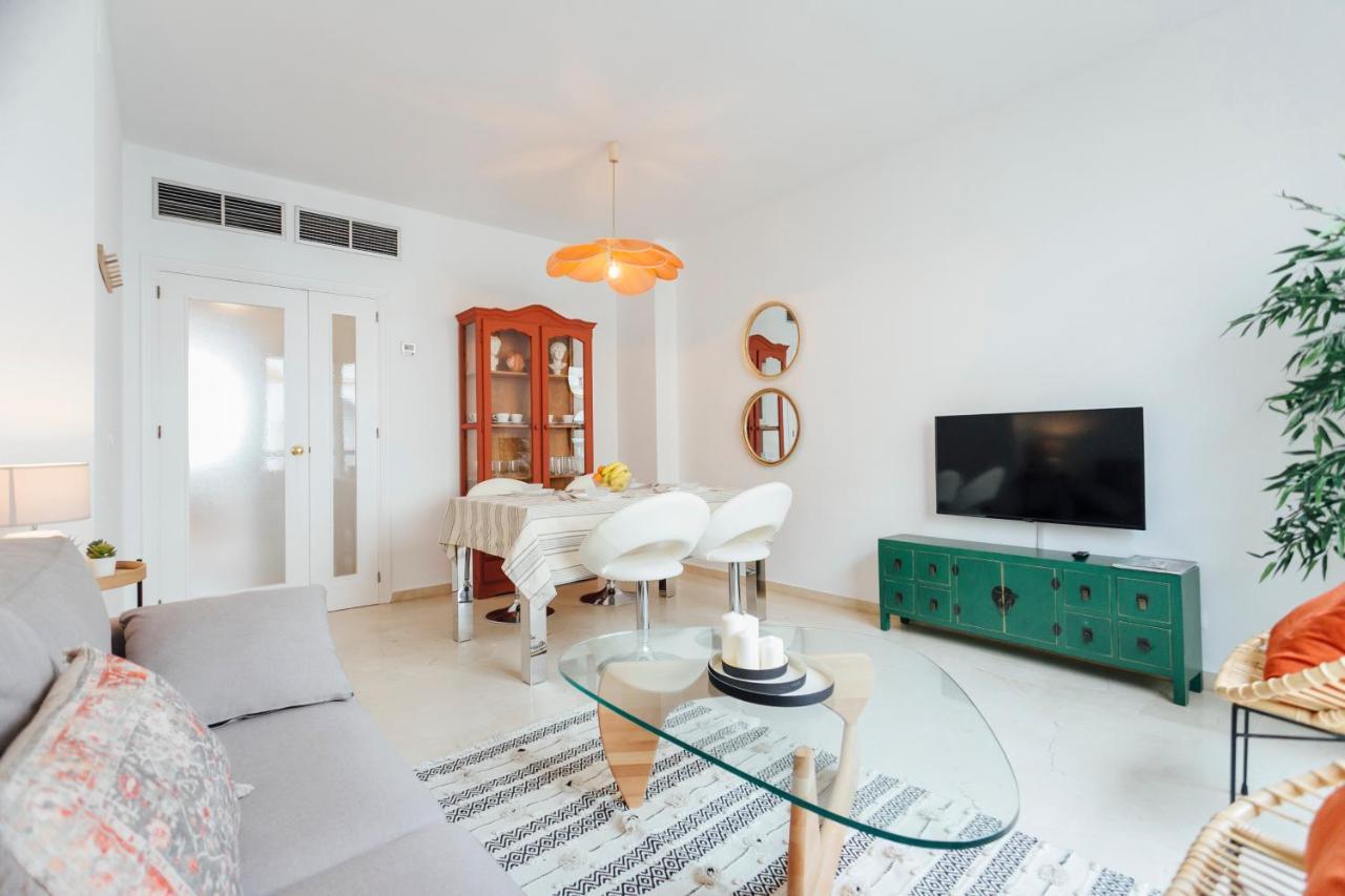 Appartamento Reformed And Bright- 2Bdr 1Bth- Nervion Siviglia Esterno foto