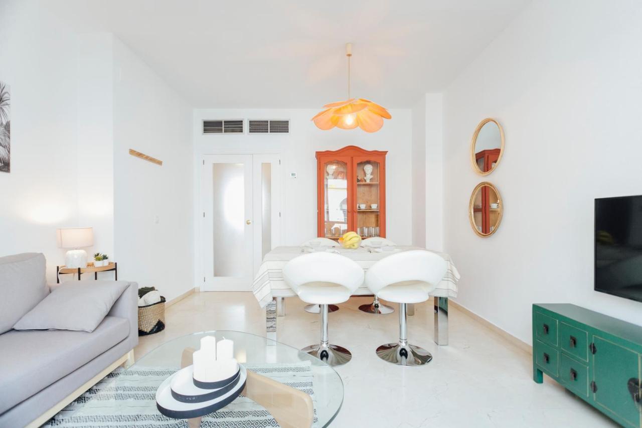 Appartamento Reformed And Bright- 2Bdr 1Bth- Nervion Siviglia Esterno foto